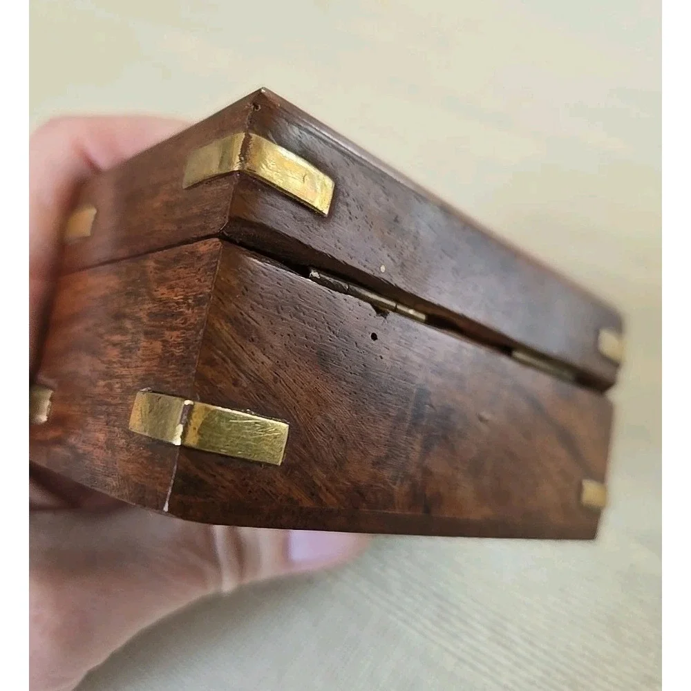 VTG Wooden Token/Keepsake/Trinket Box Hinged W/Brass Details 4